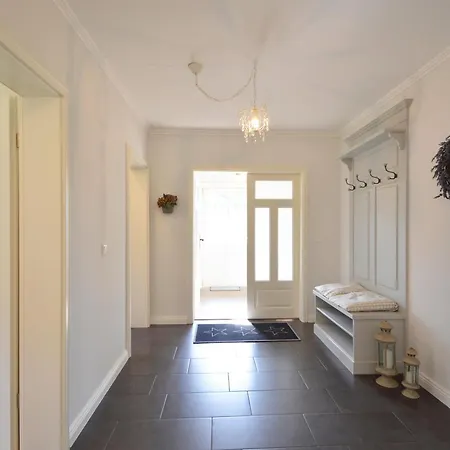 Hues Bredlun Casa de Férias